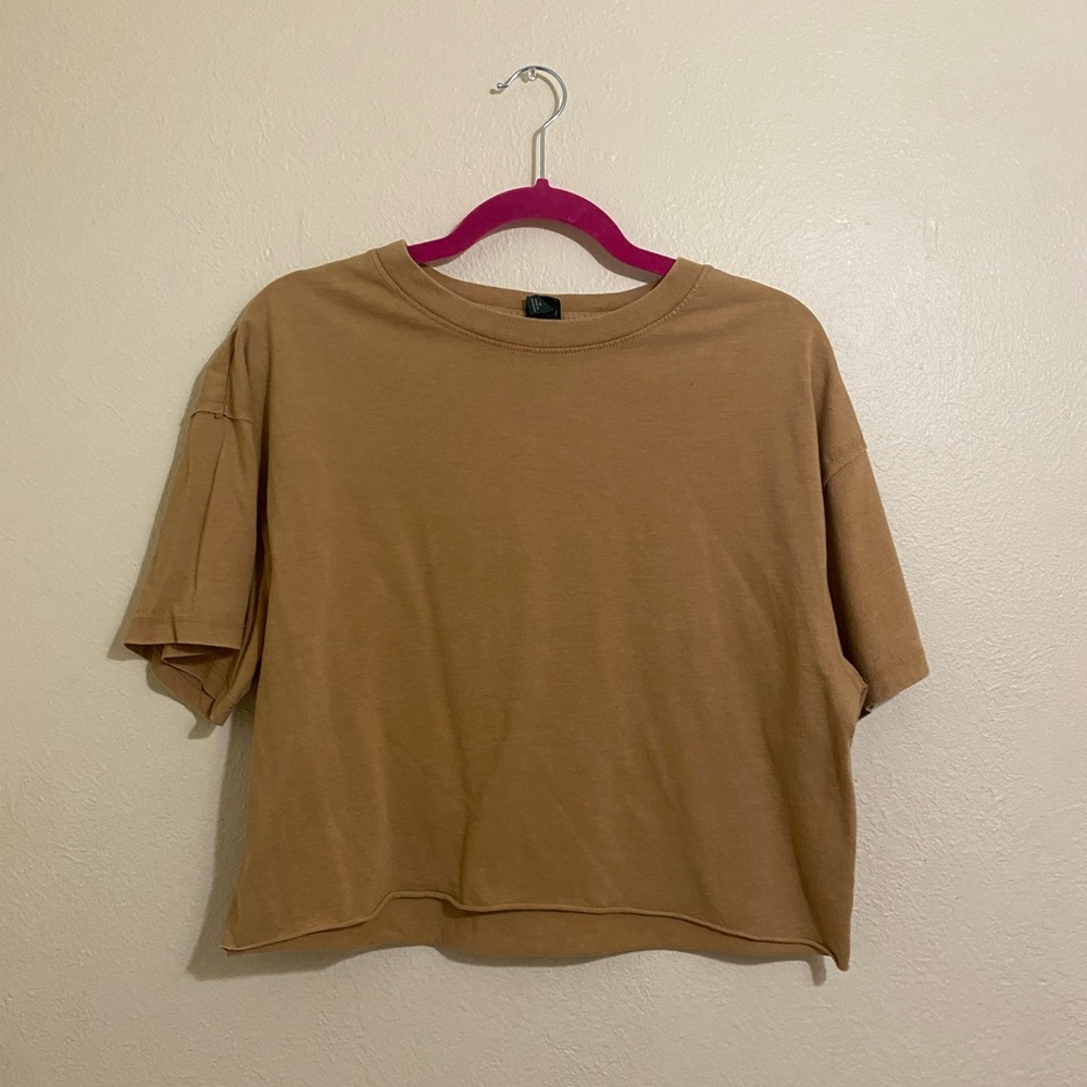 brown tee🧸